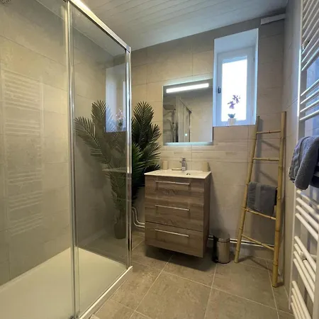 Holiday home Spacieux Avec Jardin, Animaux Admis - Fr-1-489-568
